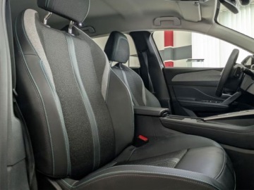 Peugeot 308 III SW 1.5 BlueHDi 130KM 2025 Od ręki - Allure EAT8 1.5 BlueHDi 130KM / Pakiet Komfort, Safety, zdjęcie 4