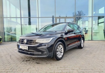 Volkswagen Tiguan II SUV Facelifting 1.5 TSI 150KM 2021 Volkswagen Tiguan 2021 1.5TSI 150KM 40.665km Salon Polska 1wl Bezwypadkowy