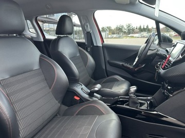 Peugeot 2008 I SUV Facelifting 1.2 PureTech 110KM 2018 Peugeot 2008 GT-Line * 1.2 Pure Tech * 110KM * 201, zdjęcie 16