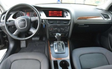 Audi A4 B8 Limousine 1.8 TFSI 120KM 2009 Audi A4 Limousine 1.8 TFSI Automat 97 TYS KM Led Sprowadzony Oplacony, zdjęcie 23