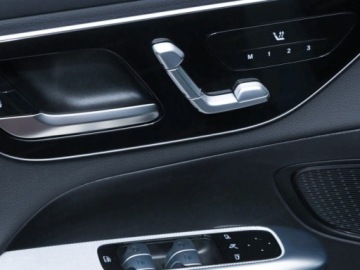 Mercedes GLC C254/X254 Coupe 2.0 220d 197KM 2026 MERCEDES-BENZ GLC 220 d 4-Matic AMG Line 2.0 (197KM) 2026, zdjęcie 13