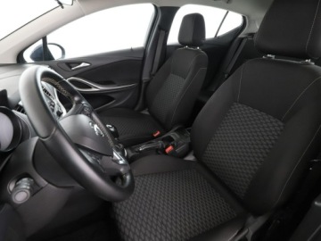 Opel Astra K Hatchback 5d 1.6 CDTI 95KM 2017 Opel Astra navi klimatyzacja multifunkcja czujniki, zdjęcie 12