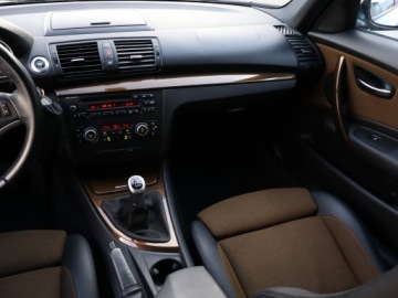 BMW Seria 1 E81/E87 2010 BMW 1 116i, Klima, Klimatronic, Tempomat, zdjęcie 7