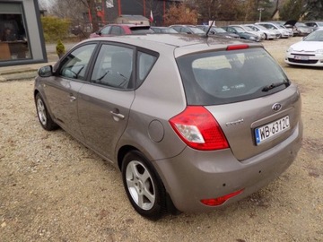 Kia Ceed I Hatchback 5d Facelifting 1.6 DOHC CVVT 126KM 2009 Kia Ceed BIALOLEKA 1,6 benzyna (125 KM), 2009 r. prod KOMIS TYSIAK, zdjęcie 3