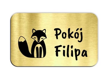 podklejona TABLICZKA NA DRZWI pokoju dziecka imię