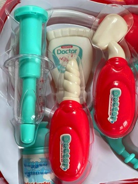 БОЛЬШОЙ НАБОР ДОКТОРА МАЛЕНЬКИЙ ДОКТОР ДОКТОР В ЧЕМОДАНЕ