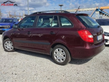 Skoda Fabia II Kombi Facelifting 1.2 HTP 70KM 2013 Skoda Fabia GWARANCJA Udokumentowany przebieg Nowy Rozrzad Mozliwa zamiana, zdjęcie 15