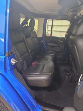 Jeep Wrangler IV 2021 Jeep Wrangler Unlimited Rubicon 392 Convertible 2021 6.4 Benzyna 470KM, zdjęcie 11