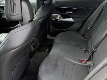 Mercedes Klasa E W214 Sedan 2.0 220d 197KM 2025 E Klasa 220 d 4-Matic AMG 2.0 197KM 2025, zdjęcie 13