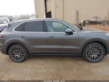 Porsche Cayenne III 2019 Porsche Cayenne S 2019 2.9l 2.9 Benzyna 434KM, zdjęcie 6