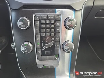 Volvo V40 II Hatchback 2.0 D2 DRIVE-E 120KM 2015 Volvo V40 II 2.0 R-Design, bezwypadkowy, serwisowany, zdjęcie 14