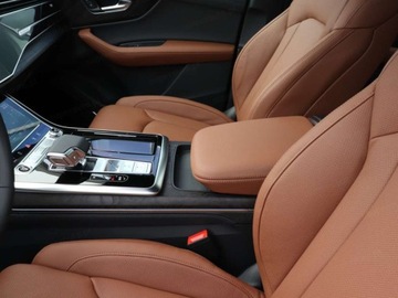 Audi Q7 II 2025 AUDI Q7 55 TFSI e quattro S Line Suv 3.0 (394KM) 2025, zdjęcie 5