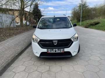 Dacia Lodgy Minivan Facelifting 1.5 Blue dCi 115KM 2021 Dacia Lodgy 1.5 DCi Opłacony Mały Przebieg, zdjęcie 1