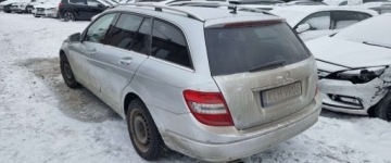 Mercedes Klasa C W204 2009 Mercedes-Benz Klasa C 2009r, 1.8 Benzyna. AUTOMAT. Lekko uszkodzony przod., zdjęcie 2