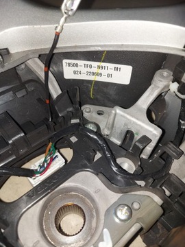 HONDA JAZZ III VOLANT MULTIFUNKČNÍ 78500-TF0-N911-M1