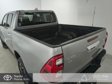 Toyota Hilux VIII Podwójna kabina Facelifting 2.8 D-4D 204KM 2023 Toyota Hilux 2.8 D-4D Double Cab SR5 4x4 2.8 D-4D, zdjęcie 14