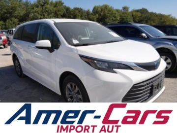Toyota Sienna III 2024 Toyota Sienna 2024 TOYOTA SIENNA LE 2.5 Hybryda 186KM
