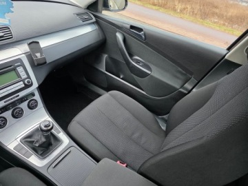 Volkswagen Passat B6 Variant 2.0 TDI PD-DPF 140KM 2007 Volkswagen Passat B6 2,0 TDI 140 KM, zdjęcie 22