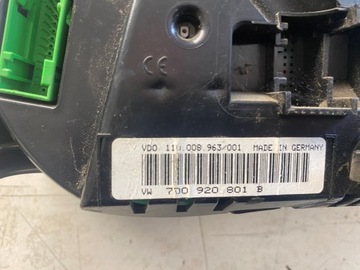 VW T4 2.5 TDI СЧЕТЧИК ЧАСОВ 7D0920801B