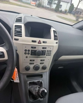 Opel Zafira B 1.8 ECOTEC 140KM 2008 Opel Zafira Opel Zafira 1.8 Family 1.8 Benzyna 140KM, zdjęcie 9
