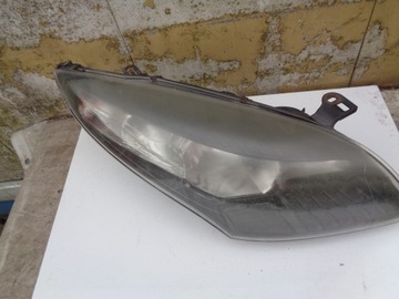 REFLEKTOR LAMPA PRZÓD PRAWA RENAULT MEGANE 3 III ANGLIK 260109470R