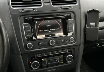 Volkswagen Golf VI Variant 1.6 TDI-CR DPF BlueMotion 105KM 2011 Volkswagen Golf Volkswagen Golf 1.6 TDI DPF DSG Highline 1.6 Diesel 105KM, zdjęcie 14