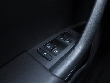 Skoda Octavia III Kombi 1.6 TDI CR DPF 110KM 2014 Skoda Octavia 1.6 TDI, Salon Polska, Klima, zdjęcie 14