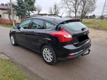 Ford Focus III Hatchback 5d 1.6 Duratec 105KM 2012 Ford Focus 1.6 benzyna 105km / Titanium / Alu /, zdjęcie 3