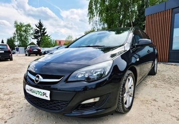 Opel Astra J Sedan 1.4 Turbo ECOTEC 140KM 2013 Opel Astra BENZYNA nawigacja SEDAN super okazja POLECAMY 1.4