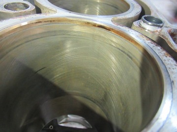 BLOK MOTORU VOLVO V70 XC70 S60 B5234T 2.3 TURBO