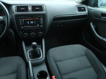 Volkswagen Jetta VI Sedan 1.4 TSI 122KM 2014 VW Jetta 1.4 TSI, Salon Polska, Klima, zdjęcie 7
