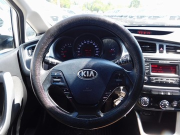 Nissan Qashqai II Crossover 1.6 dCi 130KM 2014 KIA CEE&#039;D 1.6 CRDI-128! Relingi! Salon Polska! Niski przebieg! 2014, zdjęcie 12