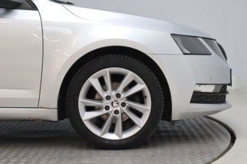Skoda Octavia III Kombi Facelifting 1.6 TDI 115KM 2017 Skoda Octavia 1.6 TDI, Salon Polska, Klima, zdjęcie 14