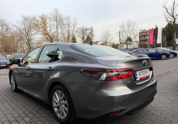 Toyota Camry IX Sedan 2.5 Hybrid Dynamic Force 218KM 2021 Toyota Camry Salon Polska, Serwis ASO, Gwarancja, FV-23 2.5 Hybryda 218KM, zdjęcie 27