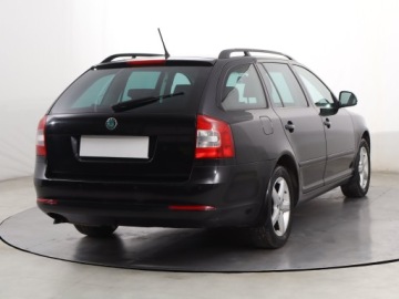 Skoda Octavia II Kombi 1.4 TSI 122KM 2011 Skoda Octavia 1.4 TSI, Xenon, Klima, Klimatronic, zdjęcie 4