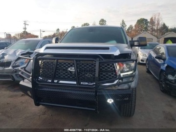 Toyota Tundra II 2021 Toyota Tundra 2021r., SR5, od ubezpieczalni 5.7 Benzyna 381KM, zdjęcie 1