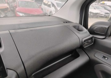 Toyota 2022 Toyota Proace City Verso 2022r, 1.2 Benzyna. AUTOMAT. Uszkodzony przod i t, zdjęcie 16