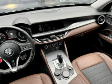 Alfa Romeo Stelvio SUV 2.0 Turbo 200KM 2018 Alfa Romeo Stelvio 2.0 Turbo Super Q4 Kamera Xenon, zdjęcie 8