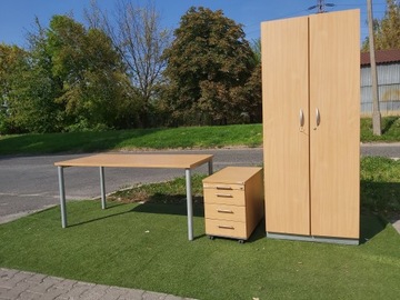 Szafa , biurko , kontenerek ( cargo na kółkach ) , dziki dąb
