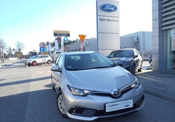 Toyota Auris II Hatchback 5d Facelifting 1.33 Dual VVT-i 99KM 2016 Toyota Auris Salon Polska