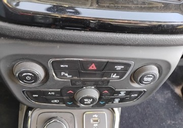 Jeep Compass II SUV 2.0 MJD 140KM 2017 Jeep Compass 2017r, Salon Polska. 2.0 Diesel. AUTOMAT. 4x4. Po zalaniu. 2.0, zdjęcie 13