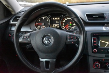 Volkswagen Passat B7 Variant 2.0 TDI CR DPF BlueMotion 140KM 2012 Volkswagen Passat B7 Variant Comfortline 2.0TDI *AUTOMAT* BOGATA Wersja HAK, zdjęcie 23