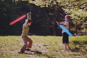 Игрушка СВЕТОВОЙ САБЕЛЬ СВЕТЯЩИЙСЯ ВОИН 80СМ