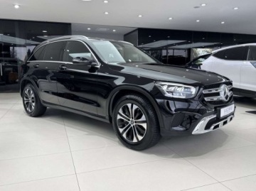 Mercedes GLC C253 SUV Facelifting 2.0 200d 163KM 2019 Mercedes-Benz GLC 200d 4-Matic Kamera cofania Nawigacja LED Salon Pols, zdjęcie 4