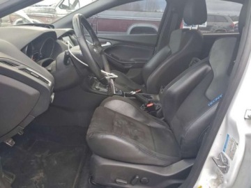 Ford Focus III RS 2.3 EcoBoost 350KM 2017 Ford Focus 2.3 350 KM, 4x4, RS, male uszkodzenia 2.3 Benzyna 350KM, zdjęcie 4