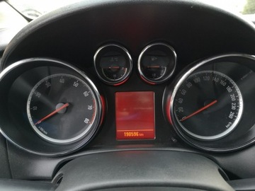 Opel Astra J Hatchback 5d 1.6 Twinport ECOTEC 115KM 2012 Opel Astra 1,6 16v 116KM Klima Isofix Tempomat, zdjęcie 13