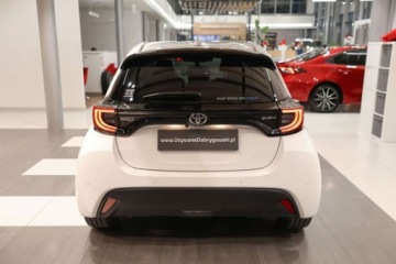 Toyota 2024 Toyota Yaris Hybrid 1.5 Style 1.5 Hybryda 116KM, zdjęcie 4