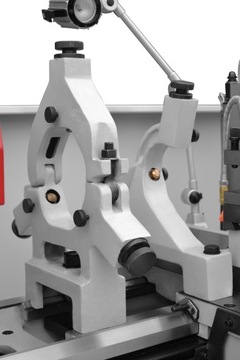 Станок токарный универсальный 500х1500 ФИ 65 мм со считыванием