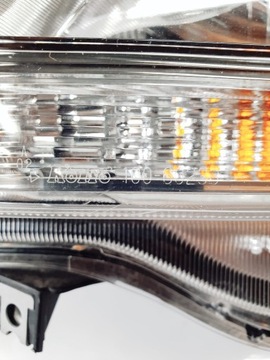 LEGACY OUTBACK 15R+ LEVÝ SVĚTLO PŘEDNÍ FULL LED EU
