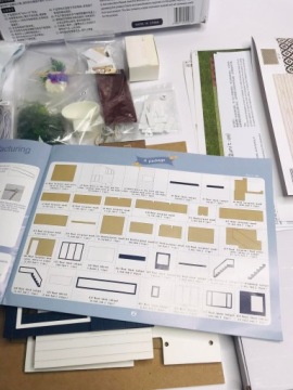 Модель многоквартирного дома Cuteroom Модель дома «сделай сам»